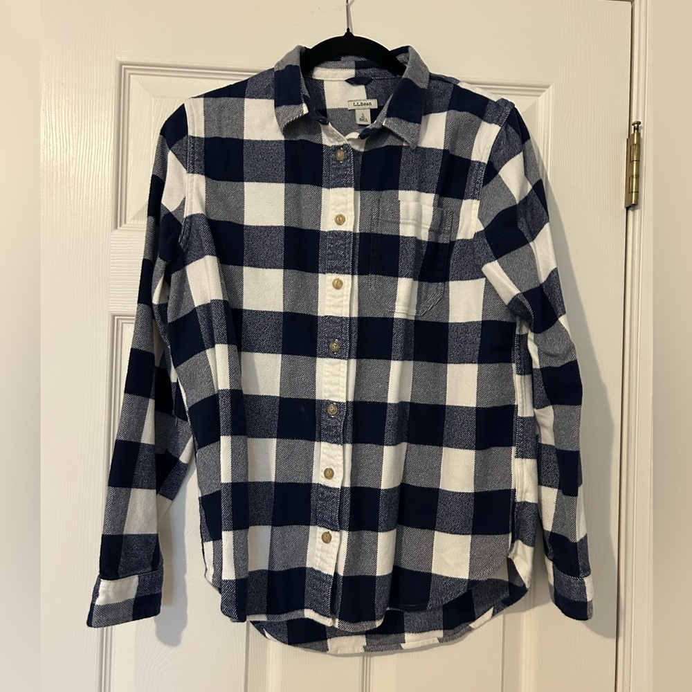 Eddie Bauer Flannel Navy and White Plaid Women's Button Down Shirt
